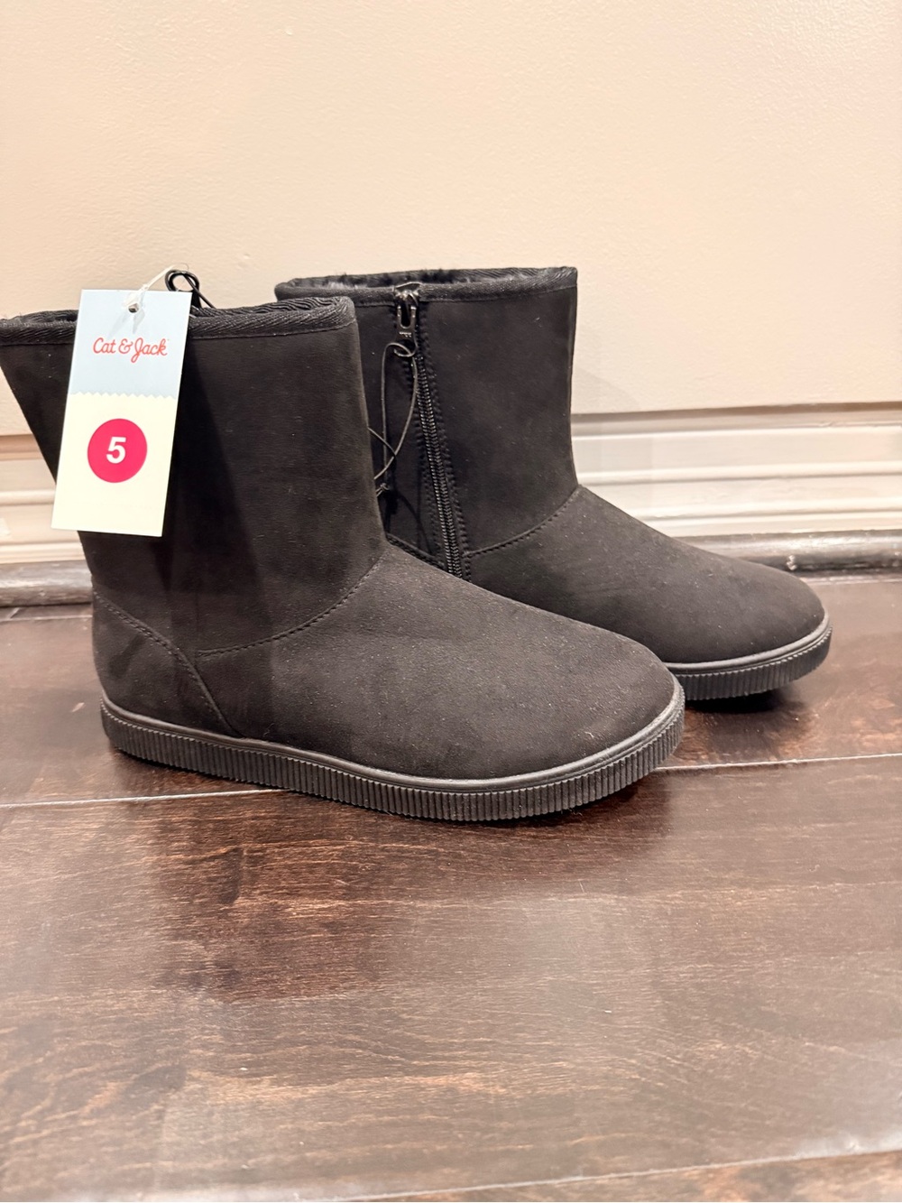 Cat & Jack boots NWT